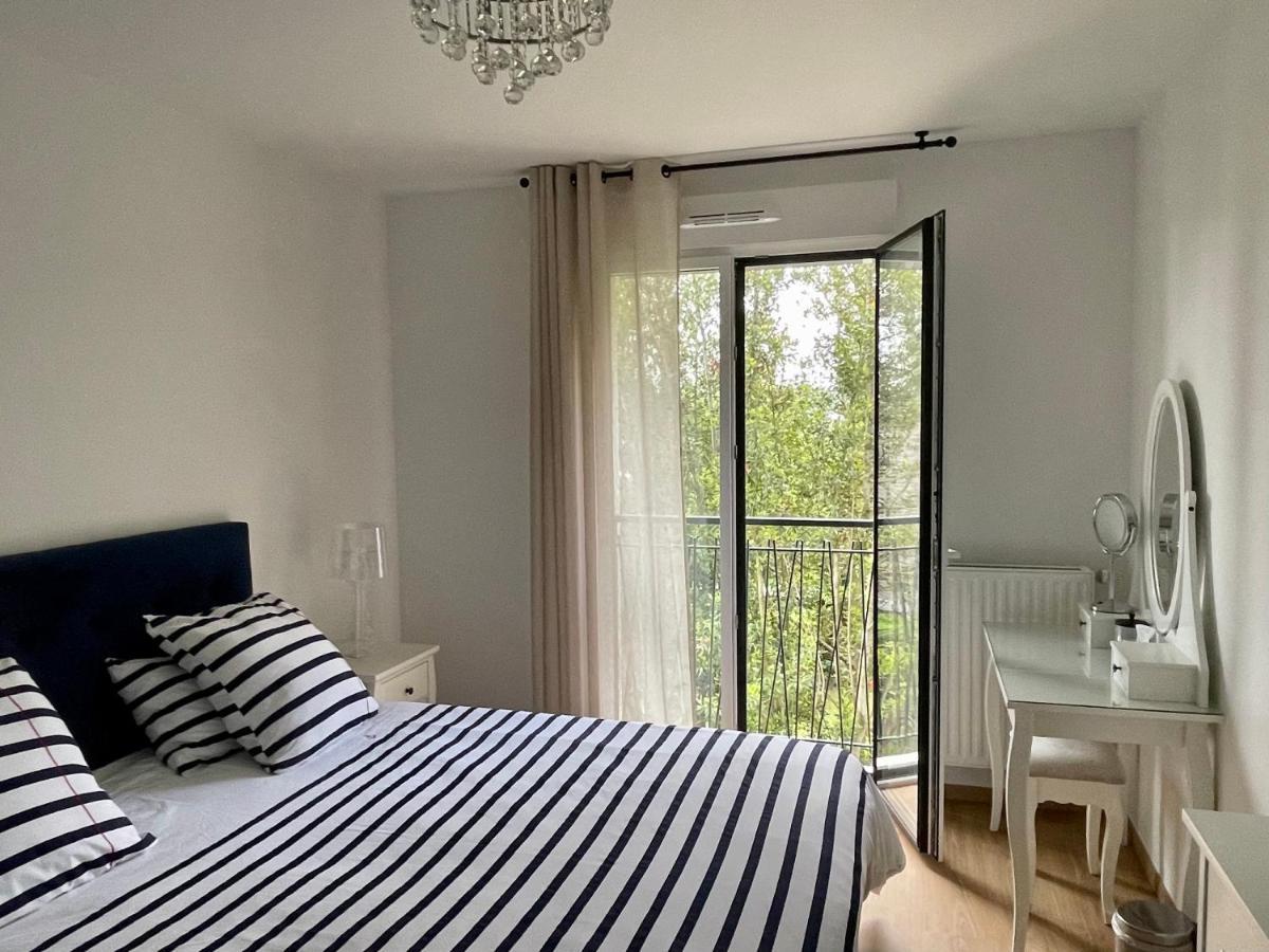Bella Cruz: Premium Beachside Apartment with Electric Car Charging Dinard Exterior photo